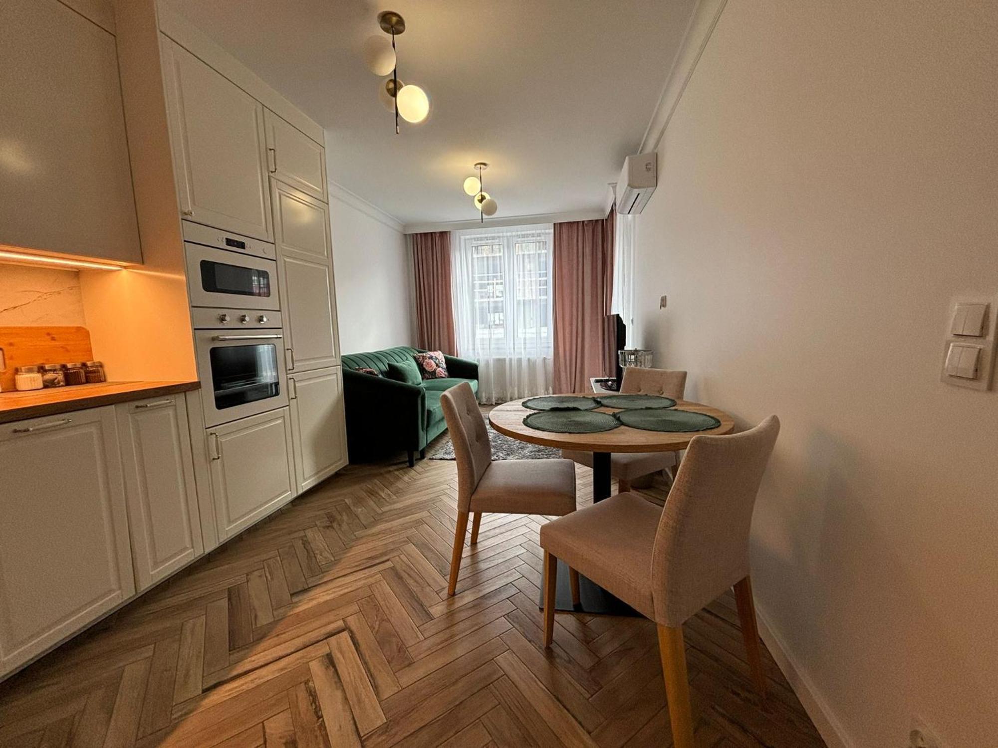Apartamenty W Centrum Bialegostoku Z Parkingiem W Garazu Podziemnym Białystok Esterno foto