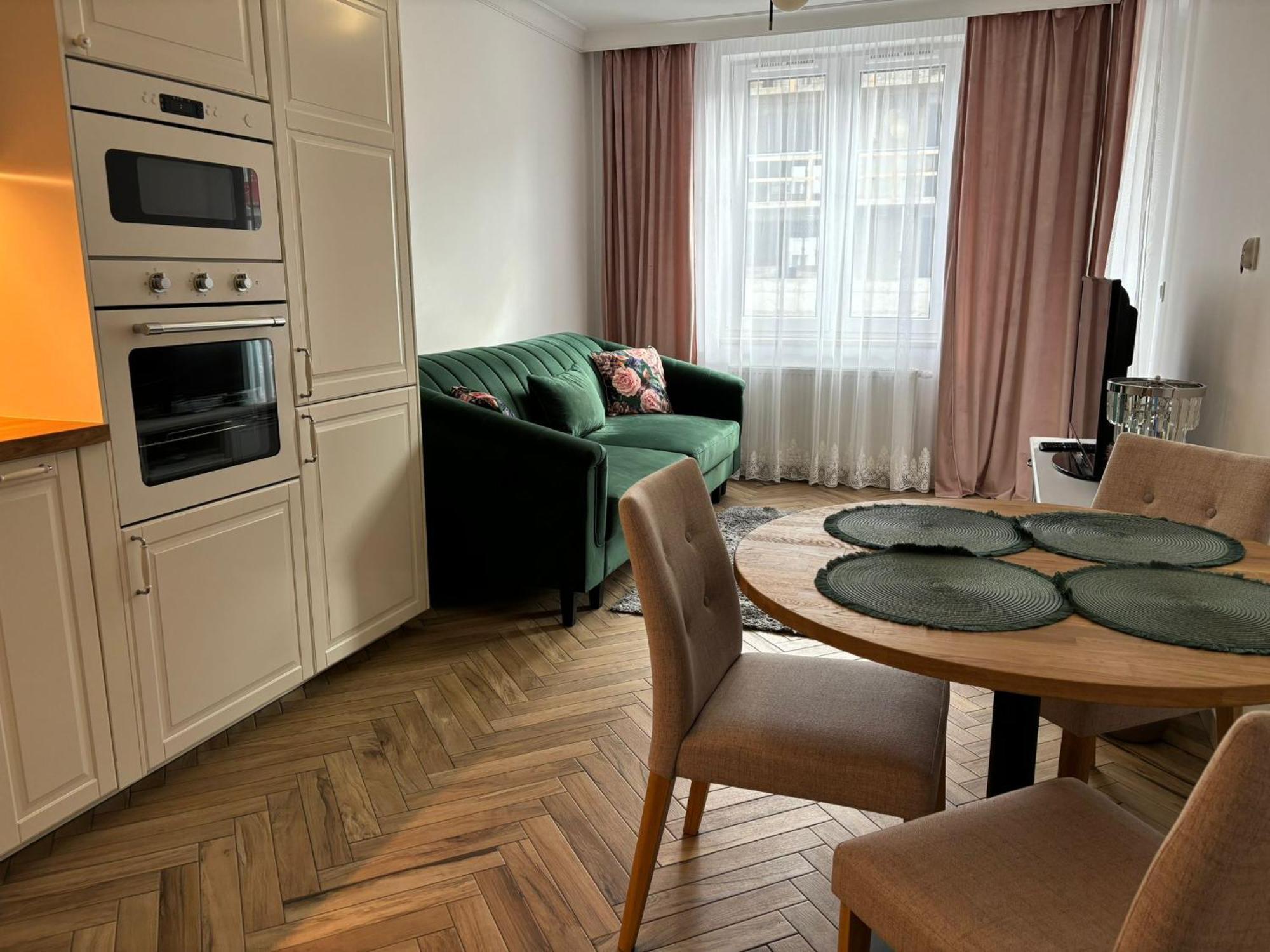 Apartamenty W Centrum Bialegostoku Z Parkingiem W Garazu Podziemnym Białystok Esterno foto